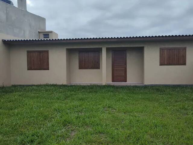 #C1007 - Casa para Venda em Arroio do Sal - RS - 2