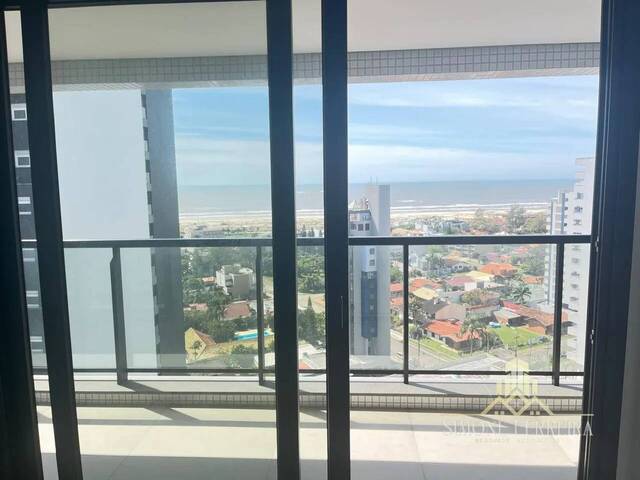 #C1052 - Apartamento para Venda em Torres - RS - 2