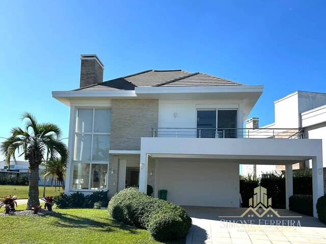 #C1081 - Casa para Venda em Torres - RS - 2